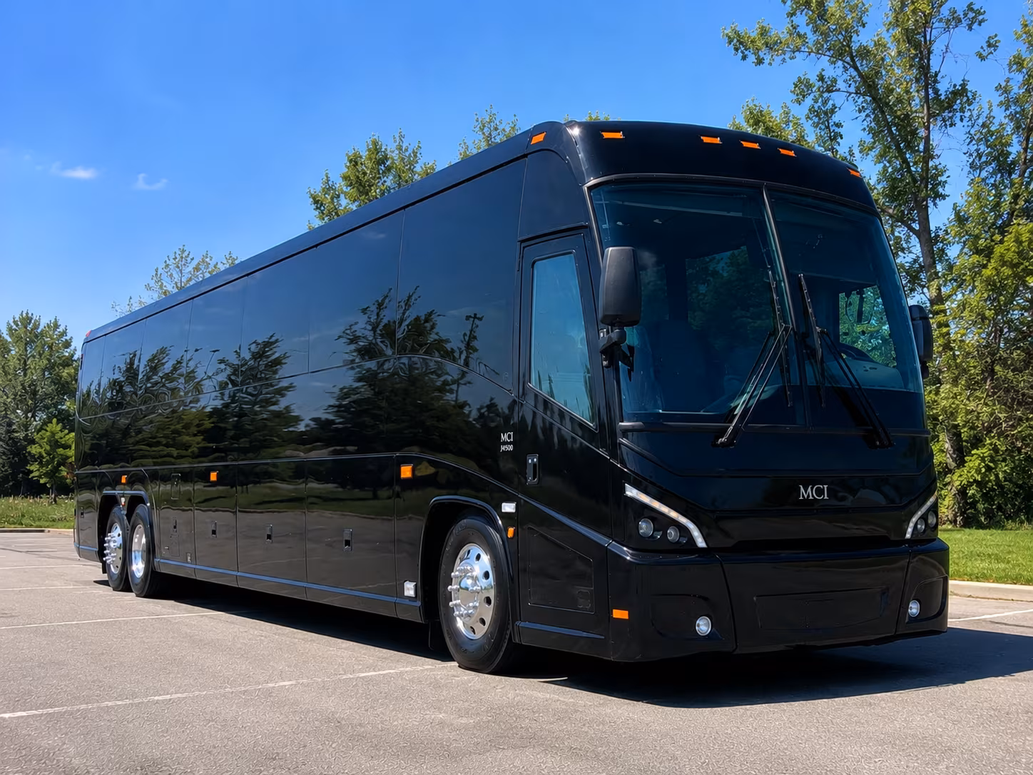 local bus rentals to ice wolves games at the rio rancho events center